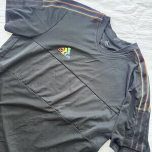 Adidas Mens  XL X Large Athletic Training Shirt Rainbow Stripe Pride Gym Gay